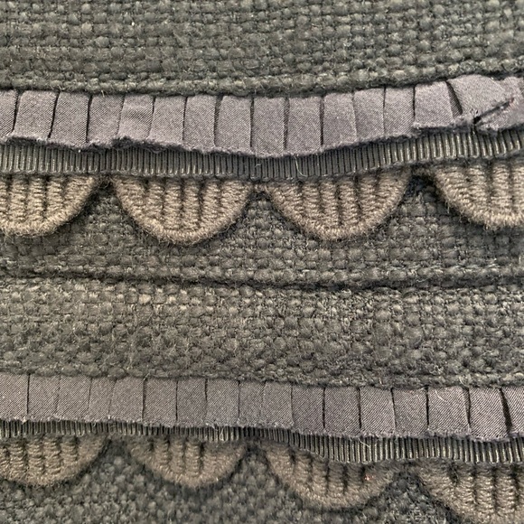 Tory Burch black mini skirt. Size 12 - Picture 5 of 5